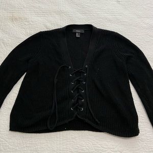 Knot cropped sweater black